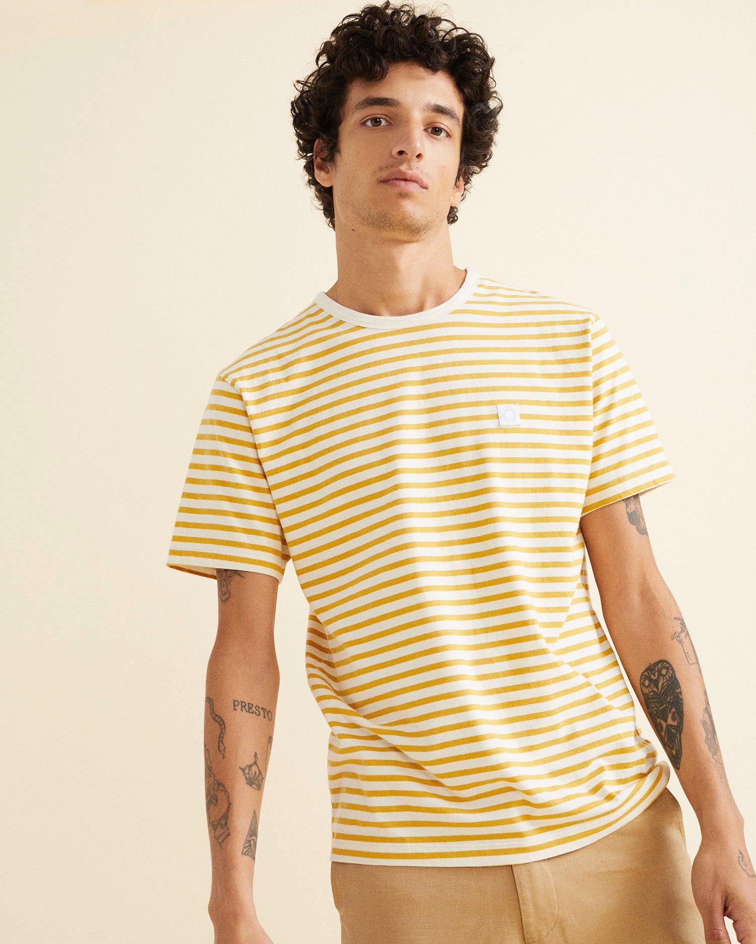 T-shirt rayé jaune moutarde en coton bio, Thinking Mu, photo 1