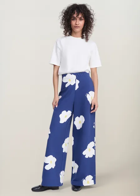Pantalon ample molettonné en coton bio | bleu "Le pantalon pauline en coton bio - fleur bleue", émoi émoi