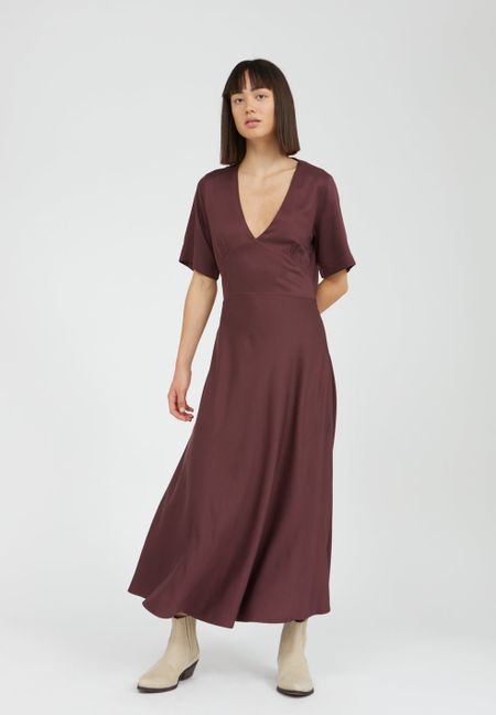 Robe longue col v aubergine en lenzing - rosamaary