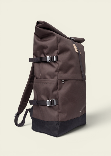 Sac à dos 26l en matière recyclée | marron "Icon rolltop backpack 16" - brown" - Sandqvist