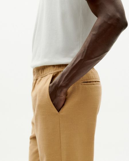 Pantalon droit en coton bio | camel "light travel" - Thinking Mu