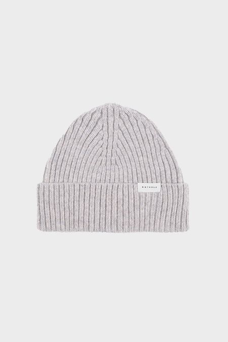 Bonnet en laine et matière recyclée | gris clair "classic ribbed beanie ash heather"