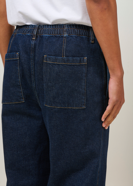 Jean large en coton bio | bleu "dark clean denim luc pants", Thinking Mu, photo 5
