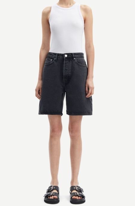 Short en jean noir en coton bio et recyclé - long shelly shorts black dust