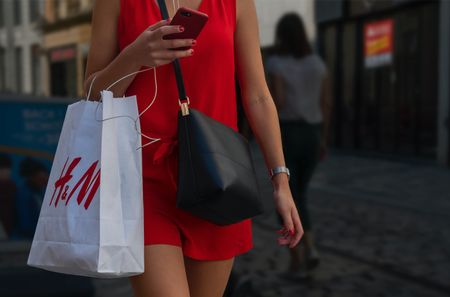 H&amp;M apparu dans les années 2000 s'est depuis développé de façon exponentielle&nbsp;| © Fernand de Canne / Unsplash
