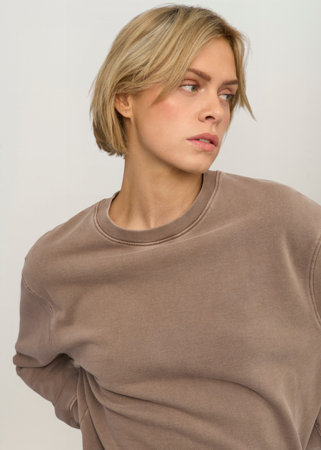 Sweat en coton bio |  taupe "classic organic crew - faded khaki" - Colorful Standard