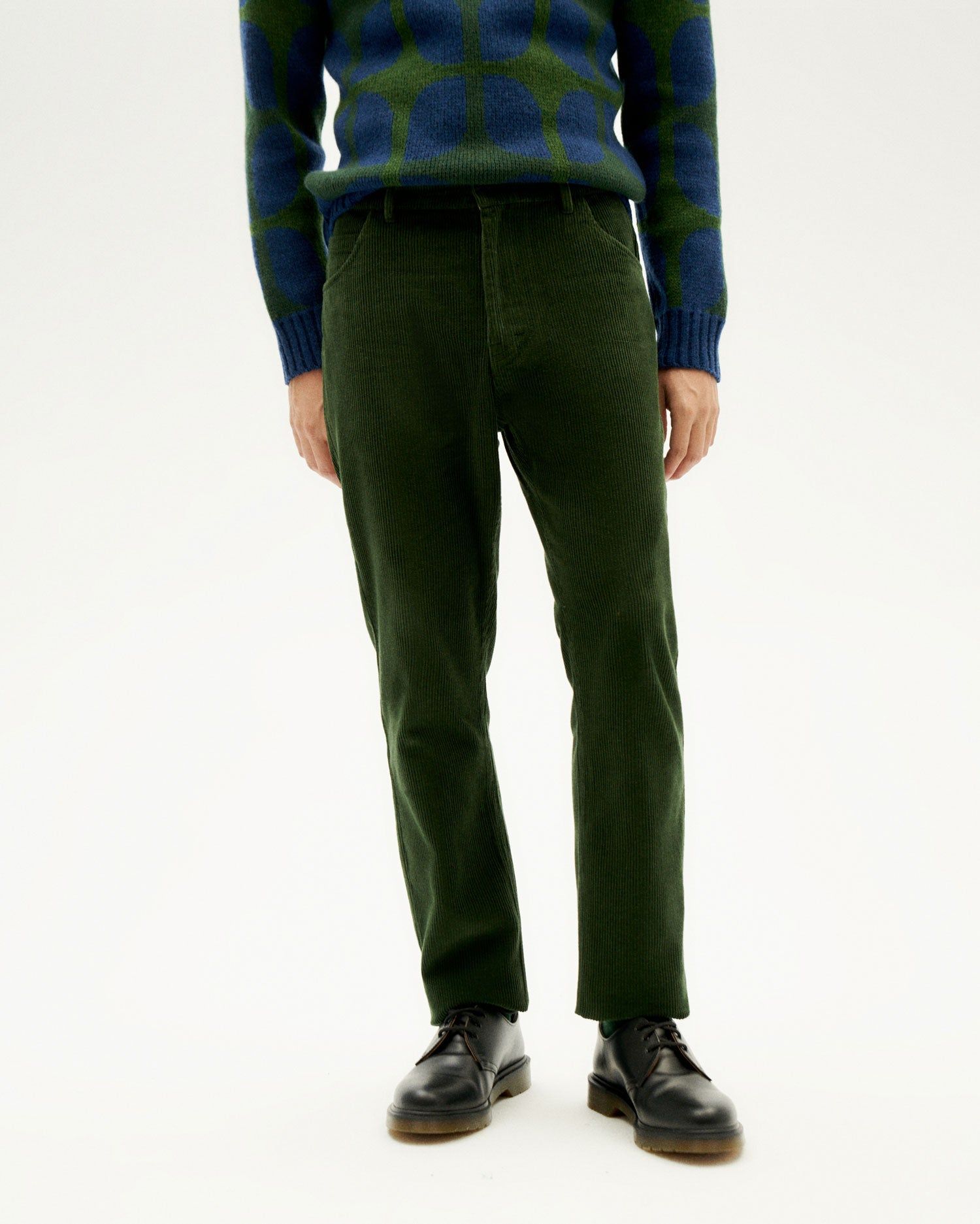 Pantalon en velours côtelé de coton bio | vert "bottle green corduroy five pockets pants", Thinking Mu, photo 1
