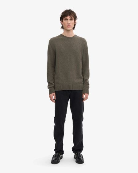 Pullover aus recycelter Merinowolle | Khaki "dusty olive", Colorful Standard, Foto 6