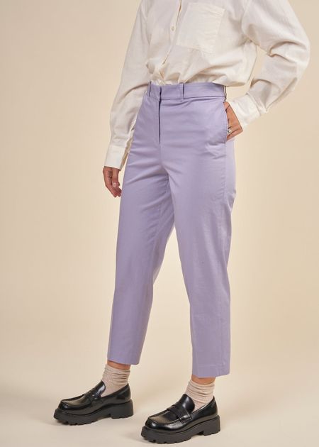 Bundfaltenhose aus Bio-Baumwolle | Violett "warmaar light purple stone", Armedangels, Foto 5