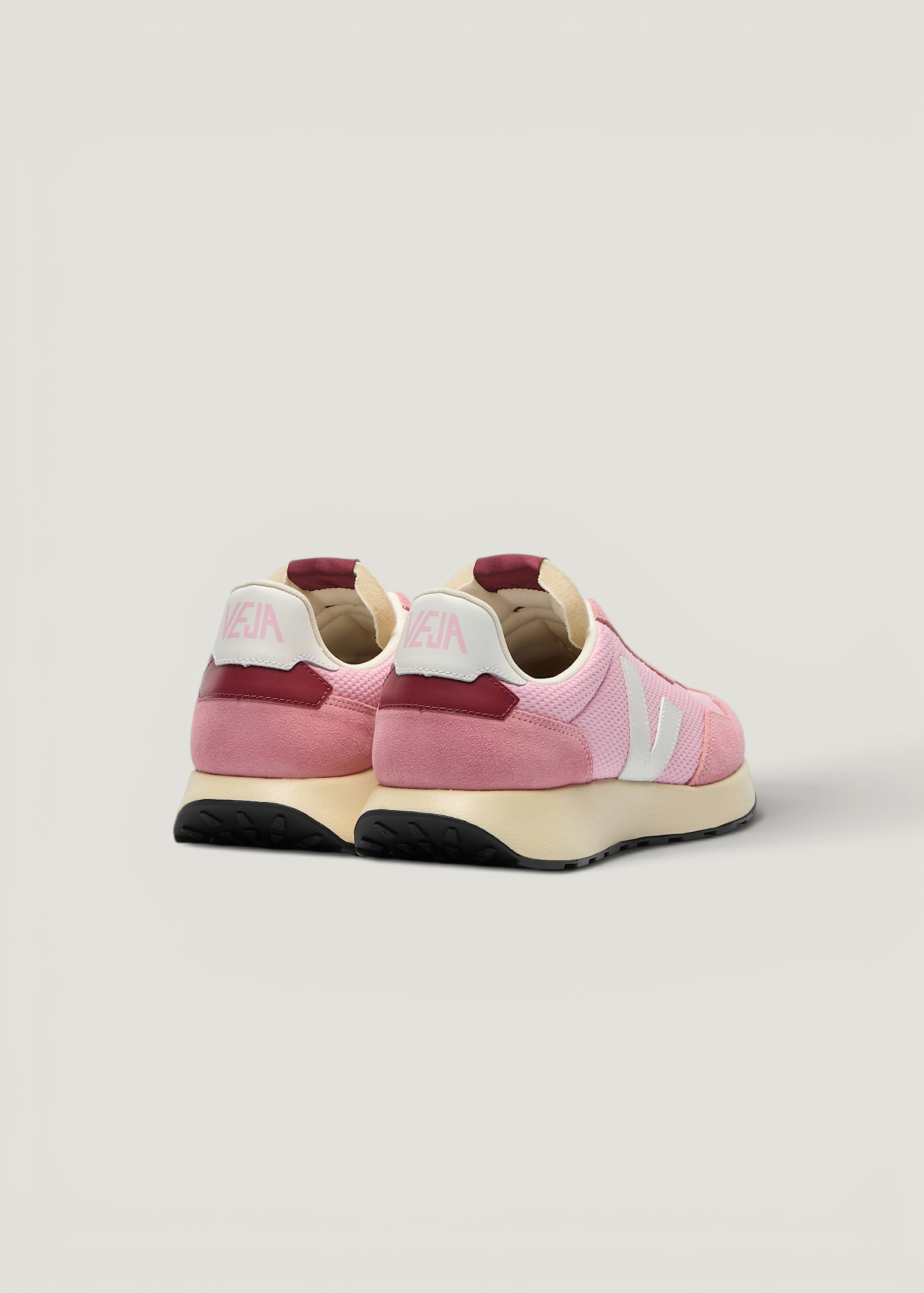 Baskets en mesh recyclé | rose "paulistana - guimauve white", Veja, photo 3