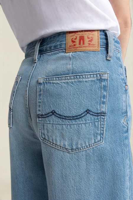 Jean ballon en coton bio et tencel | denim clair "leila - luiz super light" - Kings of Indigo