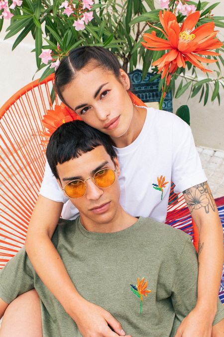 T-shirt brodé kaki chiné en coton bio - oiseau de paradis