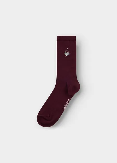 Chaussettes brodées en coton bio | bordeaux "knivsta ski lift", Dedicated