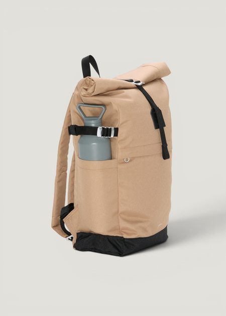 Sac à dos 23l en matière recyclée | beige "Icon rolltop backpack 14" - beige" - Sandqvist