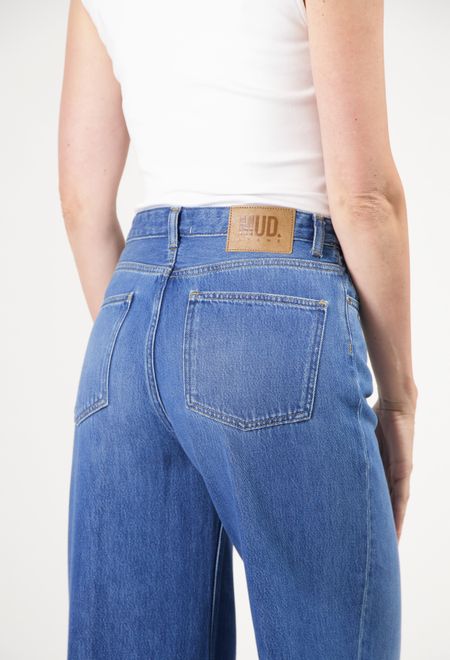 Jean ample fluide en coton bio et lin | bleu "sara high loose flow -" - Mud Jeans