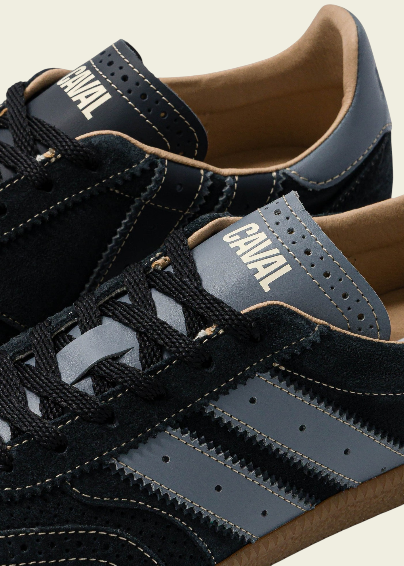 Sneaker aus zertifiziertem Leder | Schwarz "pulse black smoke", Caval, Foto 2