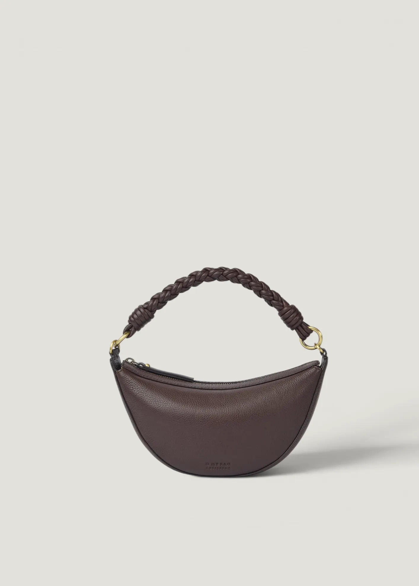 Sac en cuir certifié | chocolate "leo mini - chocolate soft grain (twisted handle)", O My Bag, photo 3