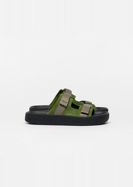 Sandalen aus Veloursleder | Grün "Arpoador - militar_kaki_black", Veja, Foto 2