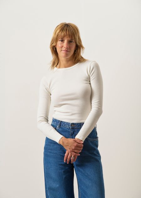 T-shirt manches longues côtelé en coton bio | écru - WeDressFair