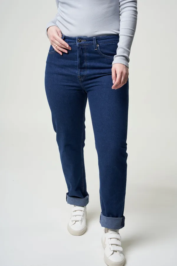 Jeans mit geradem Schnitt aus Bio-Baumwolle und recycelter Baumwolle - piper straight stone indigo, Mud Jeans