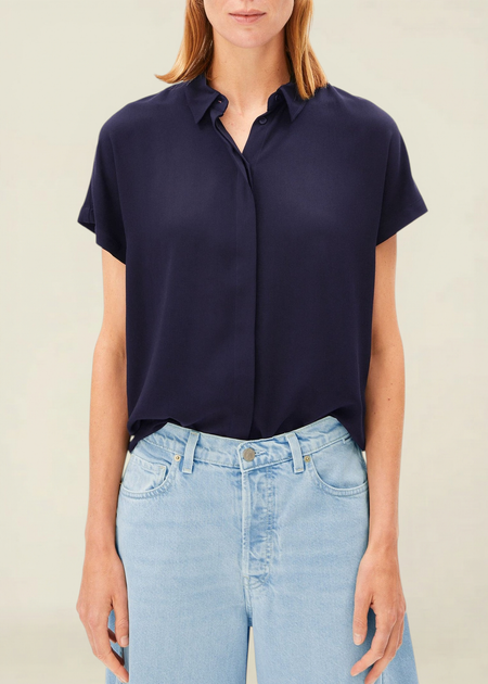 Chemisier en ecovero | bleu "Larisaana blouse tinted navy - tinted-navy"