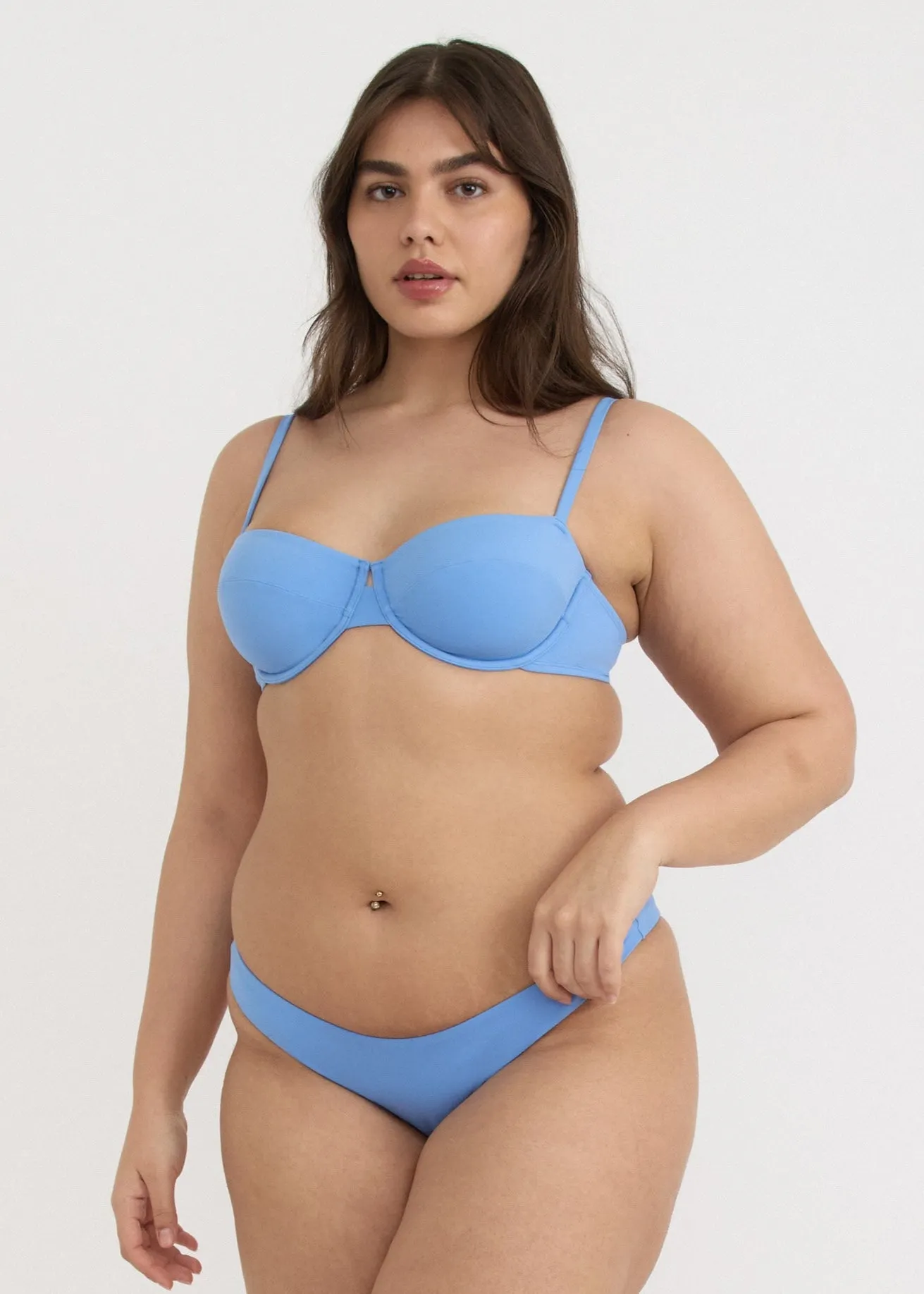 Culotte de bain en matières recyclées | bleu "swim cheeky bikini bottom - dove blue", Organic Basics, photo 3