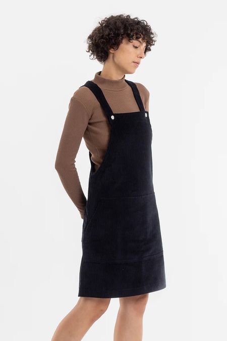 Robe salopette noire en coton bio - dungaree corduroy dress black, Rotholz, photo 6