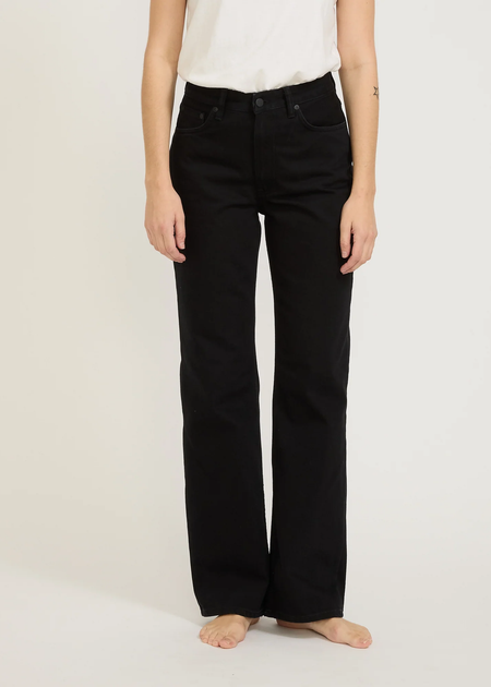 Jean droit large en coton biologique | noir "clean eileen smooth black"
