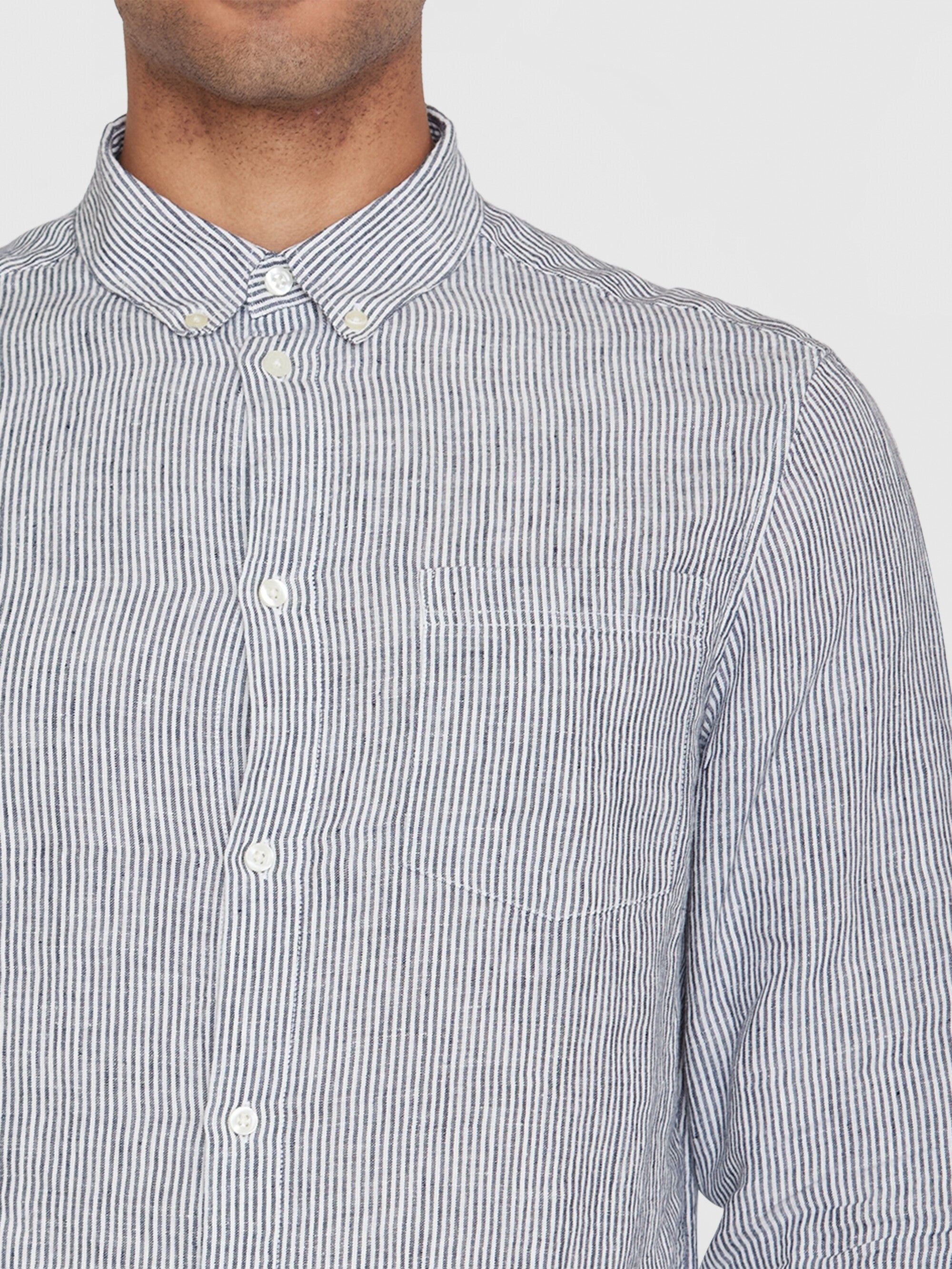 Chemise en lin bio | rayé "regular striped linen shirt total eclipse", Knowledge Cotton Apparel, photo 2