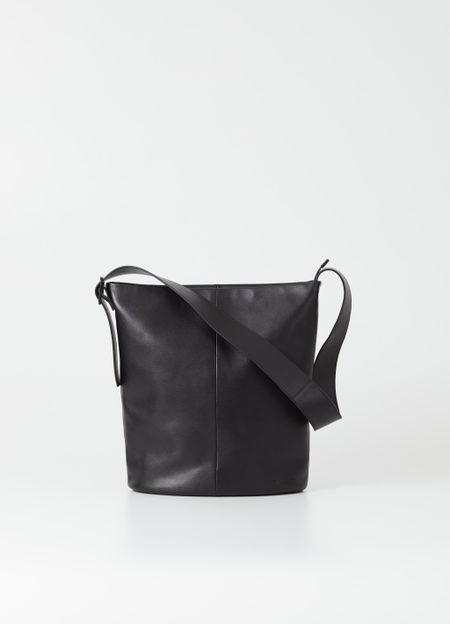 Sac bandoulière en cuir certifié | noir "stockholm" - Vagabond